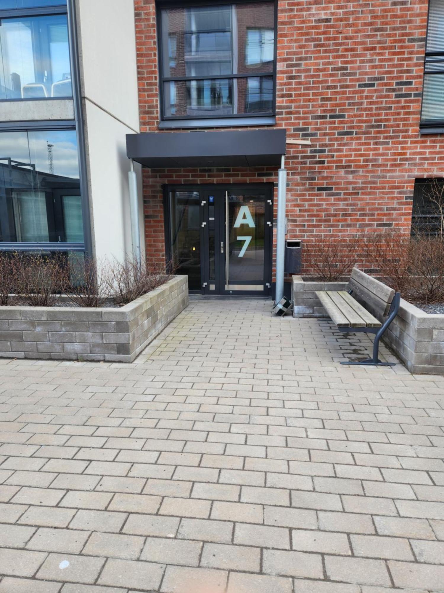 Laadukas Kalustettu Yksioe Logomolla 1-2hloe Apartment *